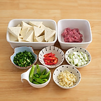肉末香煎豆腐的做法图解1