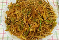 老干妈青椒土豆丝的做法