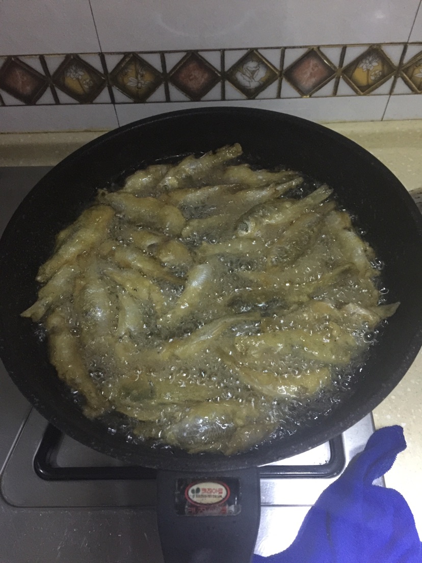炸鱼的做法图解2