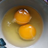 紫薯鸡蛋卷的做法图解4