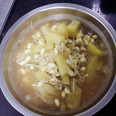 黄豆芽土豆汤