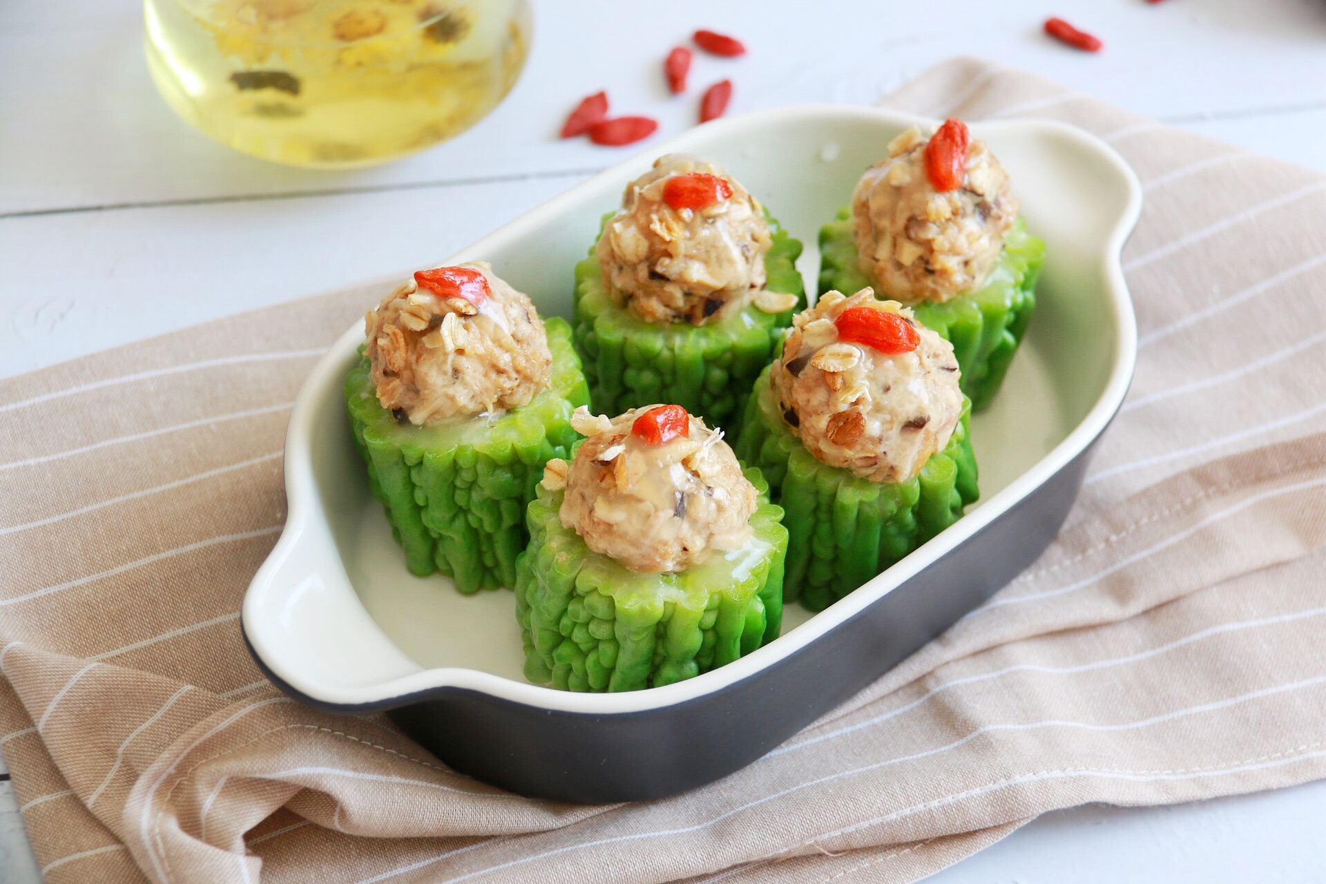 Brewed pork with balsam pear - healthy home cooking