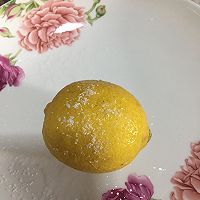 柠檬百香果茶的做法图解2