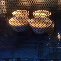 烤箱制作焦糖布丁的做法图解5