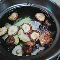鲜美营养好喝的香菇炖鸡汤㊙清香不油腻的做法图解7