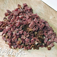 顺家私房菜——卤牛肉辣炒饭的做法图解1