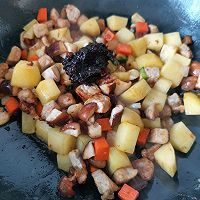 酱香土豆炖肉的做法图解3