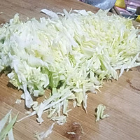 凉拌卷心菜的做法图解3