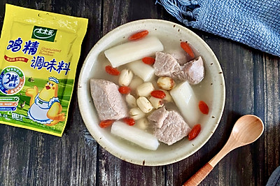 山药莲子瘦肉汤