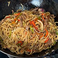 青椒牛柳炒米粉的做法图解5