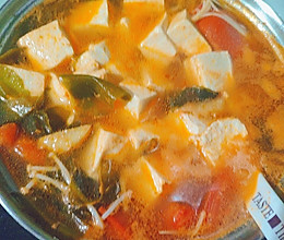 西红柿海带苗金针菇豆腐汤的做法