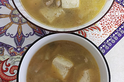 冻豆腐榨菜肉丝汤