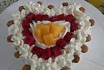 六寸心形水果奶油蛋糕的做法