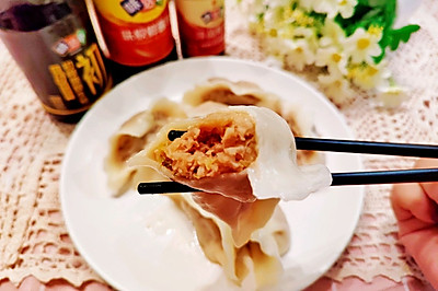 东北酸菜猪肉大肚饺