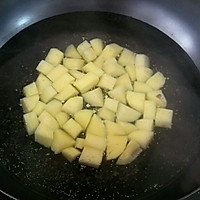 土豆红烧肉的做法图解3