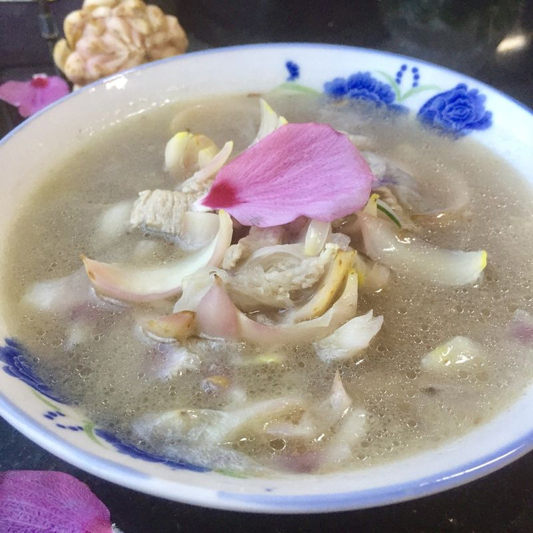 木槿花百合瘦肉汤的做法