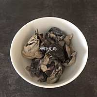 乌鸡莲子汤的做法图解3