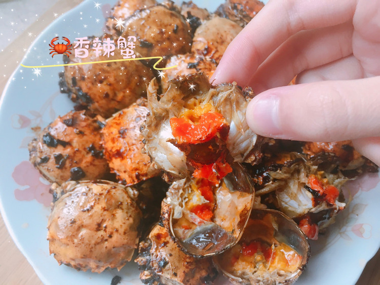 吮指香辣蟹~一元钱母蟹做成的哦的做法