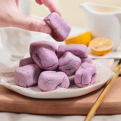 糯叽叽的紫薯饼--软糯香甜，好吃的停不下来