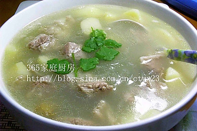 土豆粉丝牛腩汤
