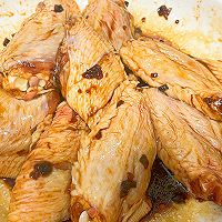 #肉食主义#葱油鸡翅，外焦里嫩，浓浓葱香！肉食爱好者的福音！的做法图解4