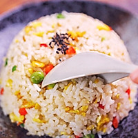 彩色蛋炒饭经典早餐的做法图解9