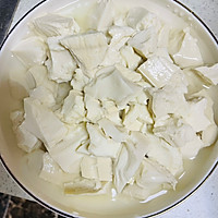 3分钟蟹黄豆腐的做法图解1