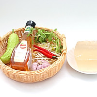 #夏日餐桌降温企划#好吃到舔盘的捞汁海菜粉的做法图解1