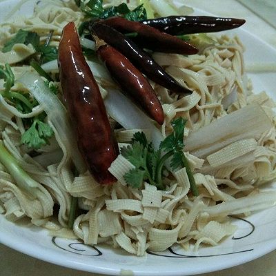 炝拌/葱油干豆腐