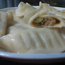 猪肉芹菜馅饺子