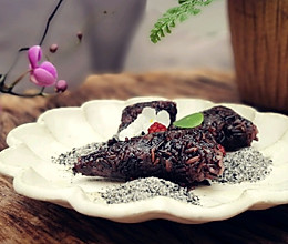 #营养小食光#黑芝麻糖配白粽的做法