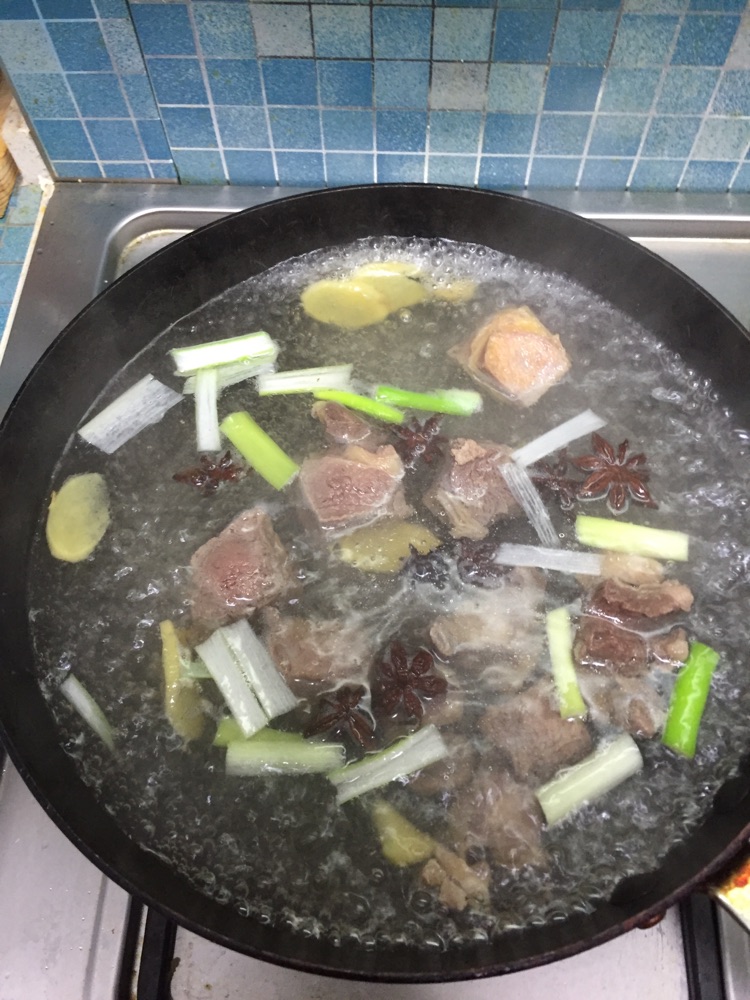 西红柿炖牛腩-一人食的做法图解3