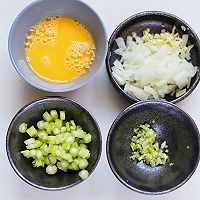 黄油时蔬黄金蛋炒饭#2021创意料理组——创意“食”光#的做法图解2