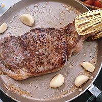 健康高蛋白轻食餐～牛肉彩蔬沙拉的做法图解4