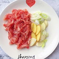 豆芽炒肉丝的做法图解2