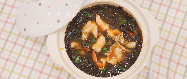 冬天绝对少不了这锅热乎乎的「金汤虾片」虾肉Q弹软嫩，汤汁鲜的的做法