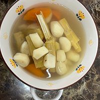 红萝卜竹蔗马蹄水的做法图解4