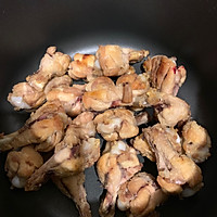 小鸡炖蘑菇粉条的做法图解3