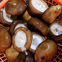 香菇滑鸡的做法图解3