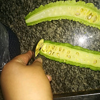干煸苦瓜（没油）的做法图解2