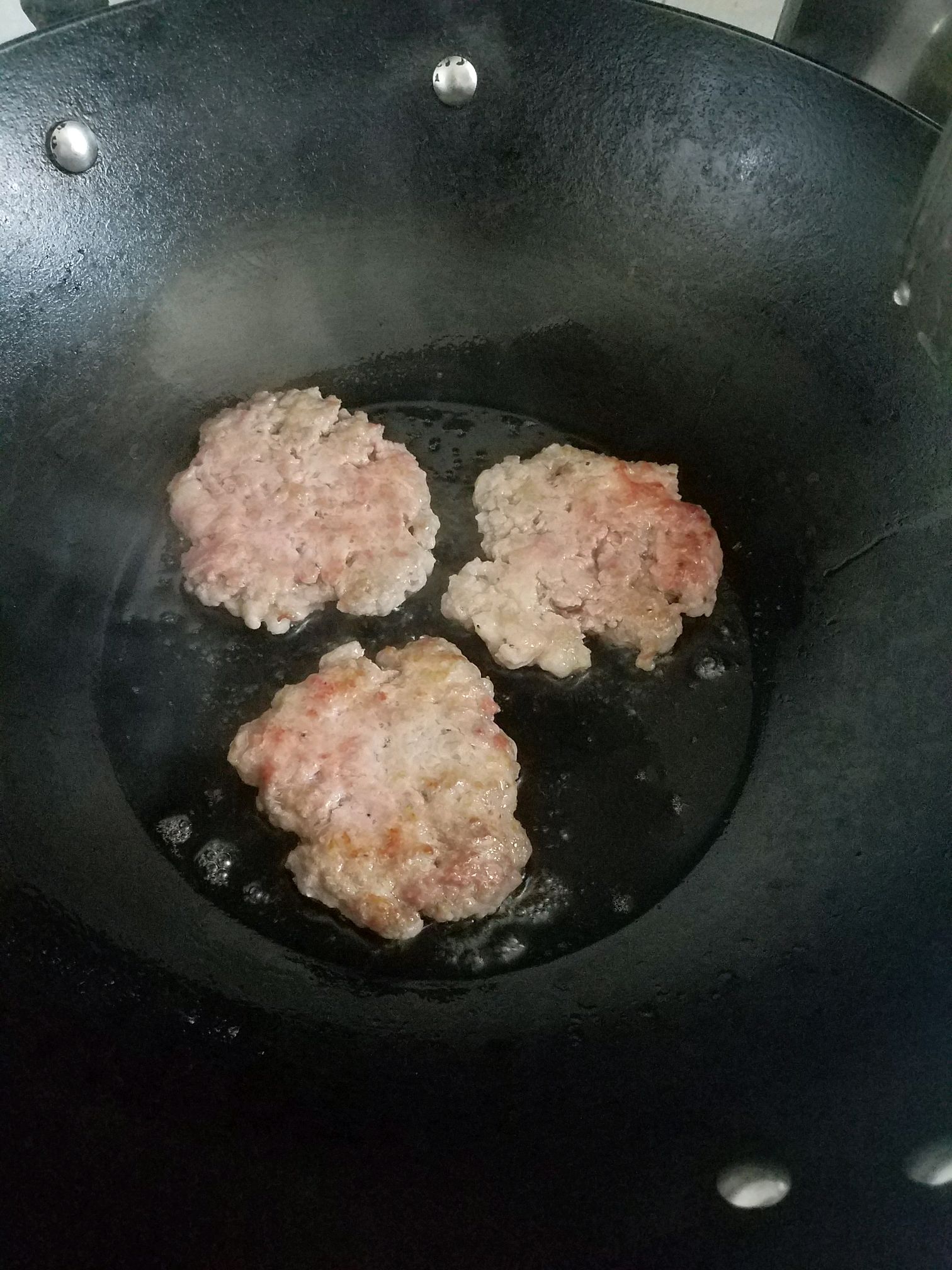 【一口就爱上】BBQ手撕猪肉汉堡 - Pulled Pork Burger_哔哩哔哩_bilibili