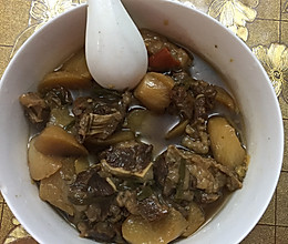 牛肉炖萝卜的做法