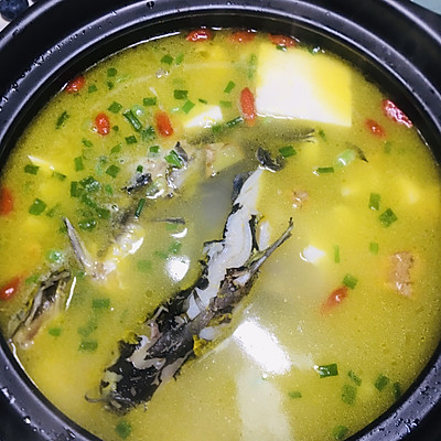 鲜香味美昂刺鱼豆腐汤