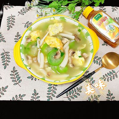 鸡蛋丝瓜菌菇汤㊙️