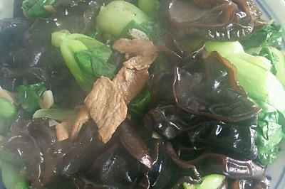 油菜炒木耳