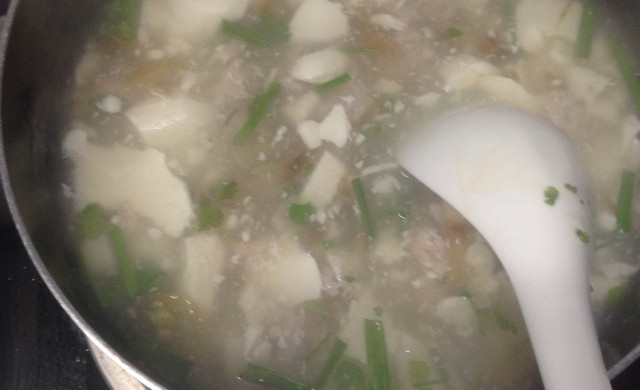 榨菜肉末豆腐汤--乌江榨菜