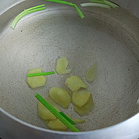 草鸡母鸡汤的做法图解5