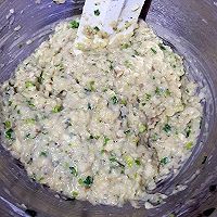 香酥银鱼饼的做法图解5