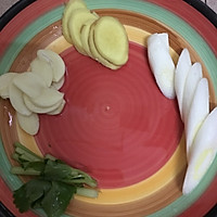 西红柿土豆牛腩汤的做法图解2