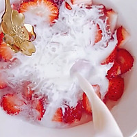 草莓牛奶燕窝的做法图解9